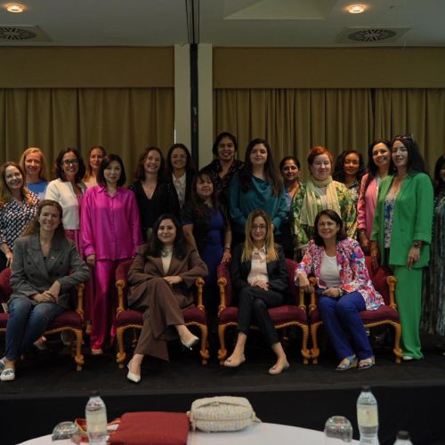 Dr. Norran Hussein with a group of professional women at the Women’s Choice event in Dubai, celebrating empowerment and leadership in healthcare.
